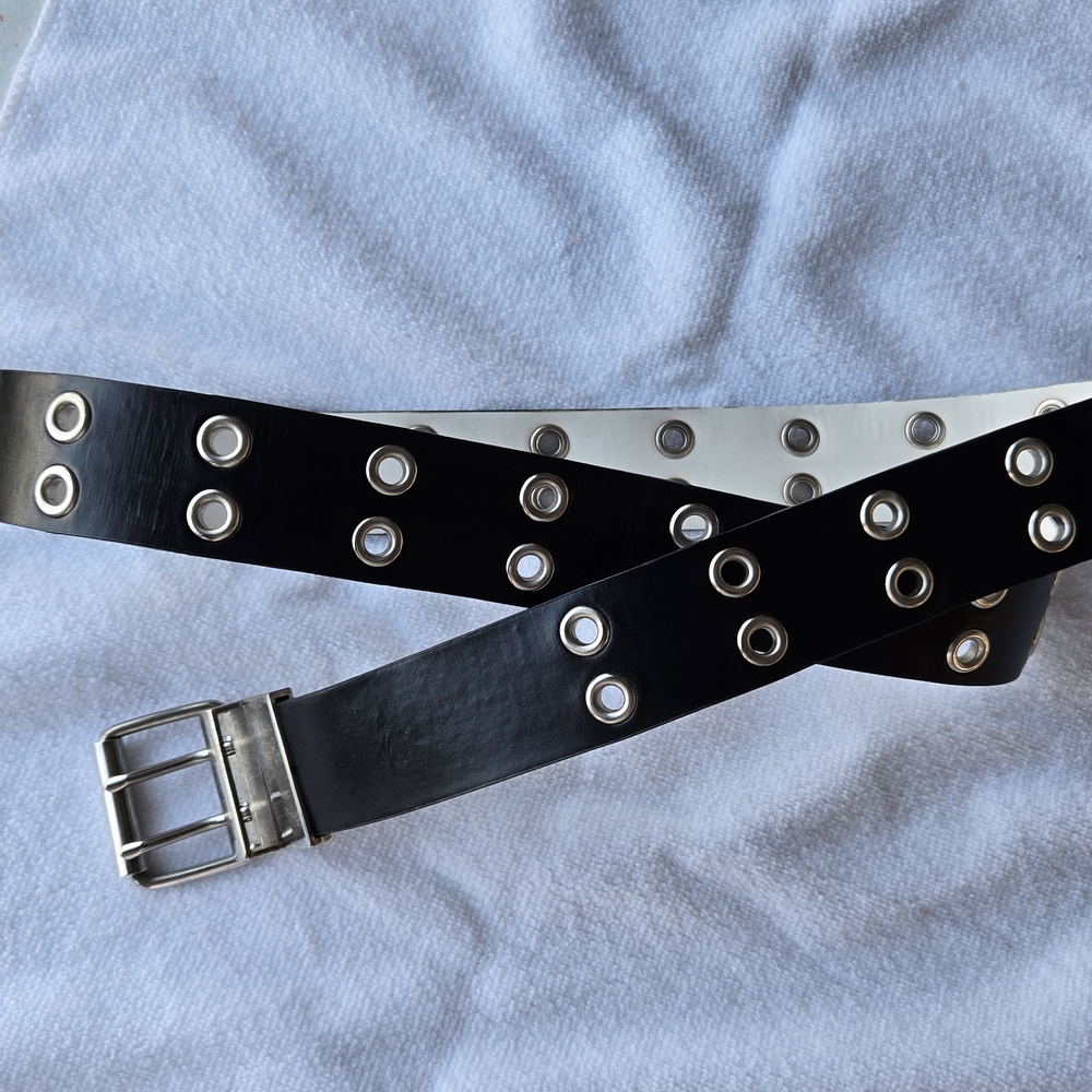 1139 Black belt. Ladies Black Leather Belt with Silver Buckle